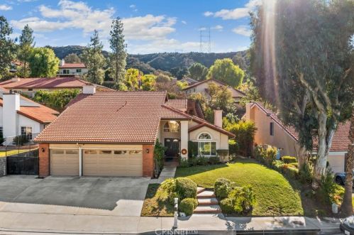 21154 Elder Creek Dr, Santa Clarita, CA 91350-1903