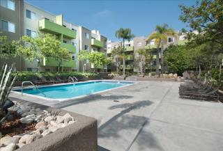 501 New Hampshire Ave, Los Angeles CA  90020-1980 exterior