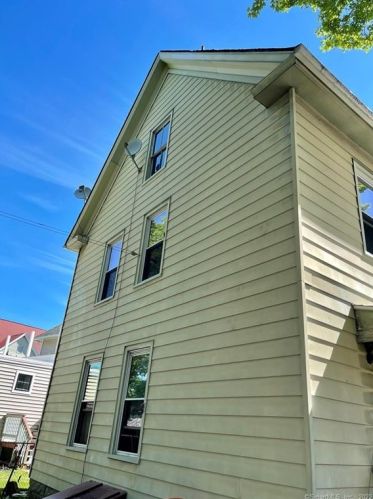 109 Montauk Ave, United States Coast Guard Ac CT  06320-4828 exterior