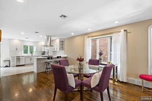 72 Knox Ave, Cliffside Park NJ 07010-2512 exterior