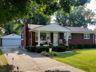 8905 Thompson Ln, Louisville, KY 40258-1044