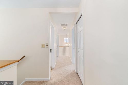 7772 Cross Creek Cir, Breinigsville PA  18031-1317 exterior