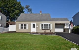 50 Carnation Rd, Plainedge, NY 11756-2015