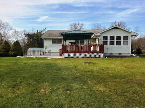 453 Old White Lake Tpke, Swan Lake, NY