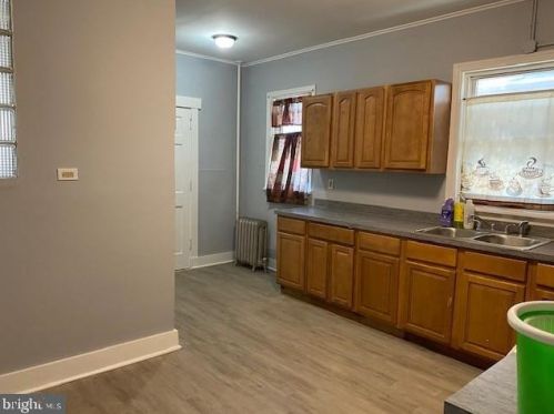 1727 Herr St, Harrisburg PA  17103-1541 exterior