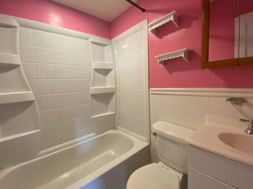 17 Virginia Dr, Mckeesport PA  15133-1005 exterior