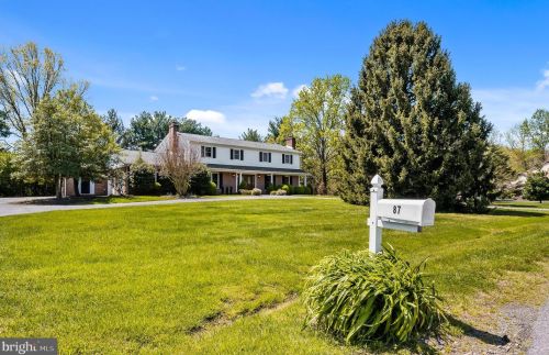 87 Caravel Dr, Bear, DE 19701-1651