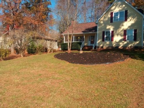 6138 Deep Forest Ln, Charlotte, NC 28214-2108