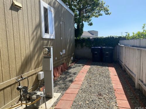 1931 Meats Ave, Orange CA  92865-4000 exterior