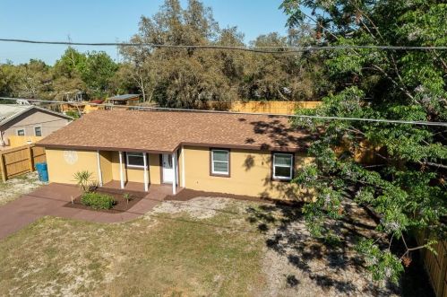479 Walnut Ave, Orange City, FL 32763-6853