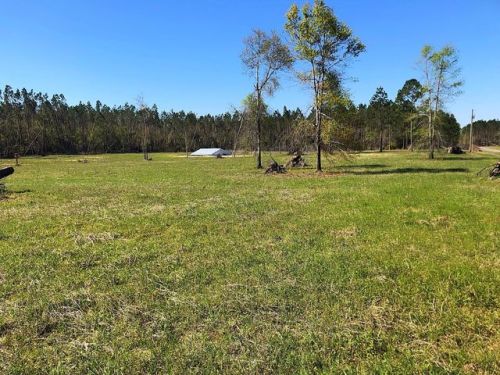 5845 Timacuan Trl, Marianna, FL 32446-2513