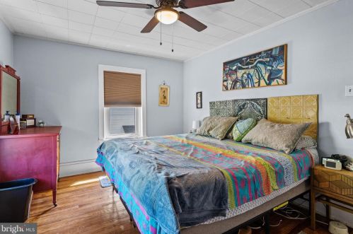 37 Hillcrest Ave, Camden NJ  08108-1318 exterior