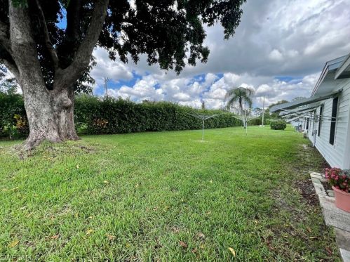 28 Desert Candle Cir, Lehigh Acres FL 33936-7362 exterior