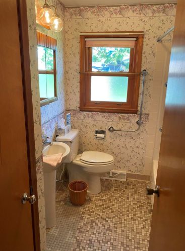 2921 Leonard St, La Crosse WI  54601-7972 exterior