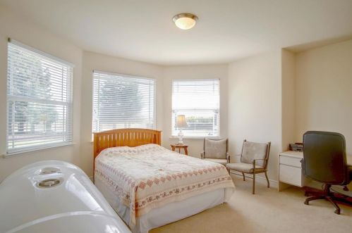 5890 Yuste Ln, Hollister CA  95023-9538 exterior