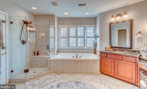 18292 St Georges Ct, Leesburg VA  20176-7421 exterior