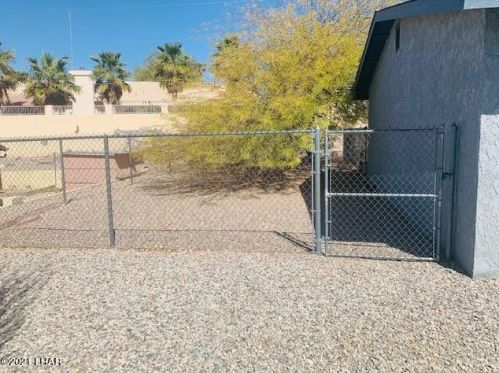 3829 Chesapeake Blvd, Lake Havasu City AZ  86406-4346 exterior