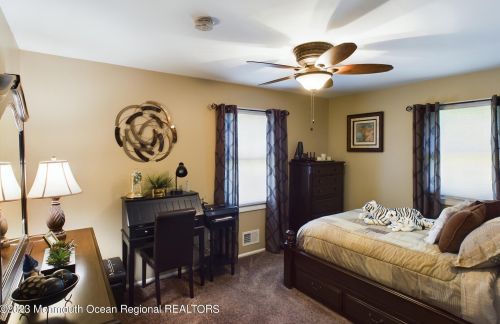 300 Albert Ave, Lakewood NJ  08701-5405 exterior