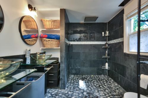 32 Fairview Ave, Nashua NH 03060-4105 exterior