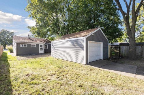 602 Berlin Ave, Mishawaka IN  46544-1502 exterior
