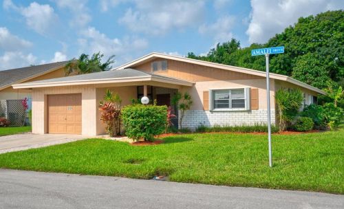 3539 Amalfi Dr, West Palm Beach, FL 33417-1049