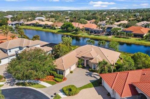 5100 Post Oak Ln, Naples FL  34105-4526 exterior