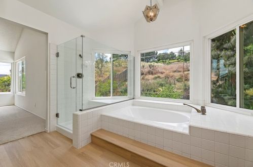 5807 Greens Dr, Riverside CA  92509-7327 exterior