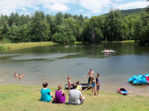 8 Streamside Rd, Ellsworth NH  03223-5047 exterior