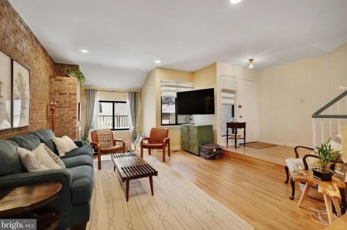 11919 Escalante Ct, Herndon, VA 20191-1842