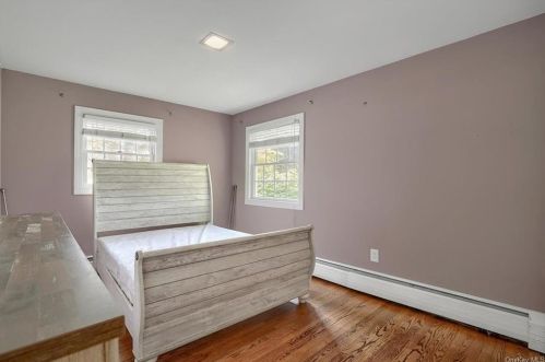 3 Alvin Ct, Poughkeepsie NY  12603-6126 exterior