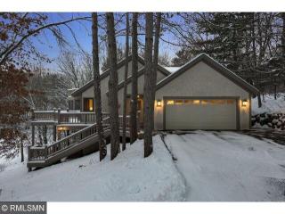 4924 Woodhill Rd, Hopkins, MN 55345-4746