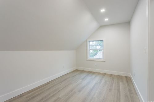 676 Mason St, Westbury NY  11590-4463 exterior