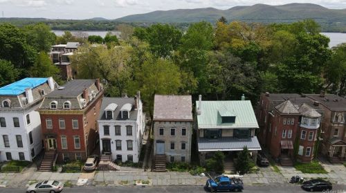 282 Liberty St, Newburgh NY  12550-4623 exterior