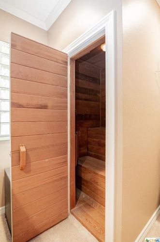 225 Charleston Dr, Victoria TX 77904-3814 exterior