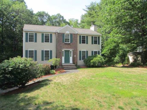 9 Hollis Ln, Brookline, NH 03033-2478