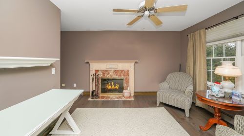 18 Drew Dr, Eastport NY  11941-1335 exterior