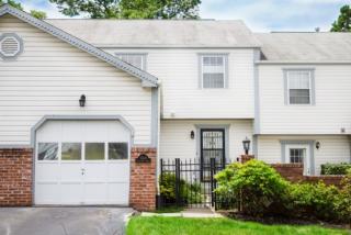 1168 Valleyview Dr, Lawrence, PA 15055-1024