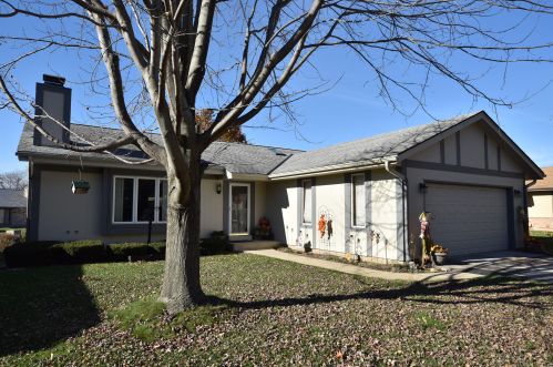 5433 Amberwood Ln, Milwaukee WI  53221-3203 exterior