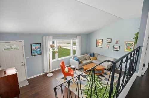 8034 Columbia Ave, Hammond IN  46321-1322 exterior