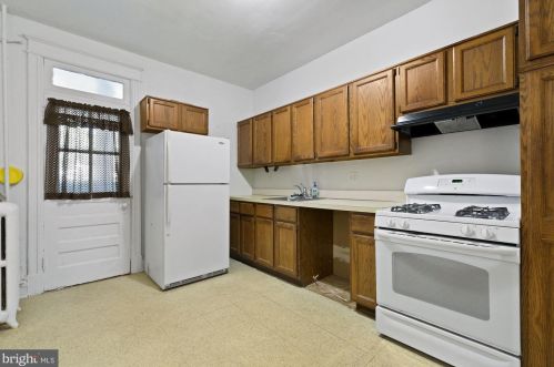 247 Rock Creek Church Rd, Washington, DC 20011-6009