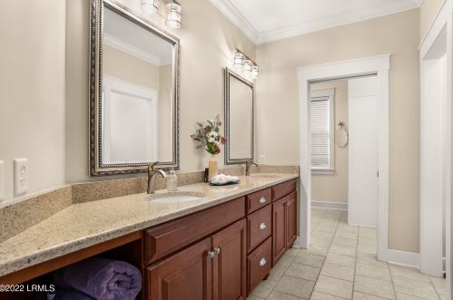 700 Sunset Cir, Beaufort SC  29906-9426 exterior