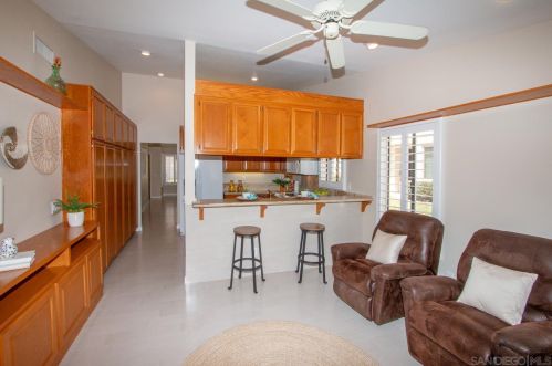 17977 Avenida Alozdra, San Diego CA 92128-1570 exterior