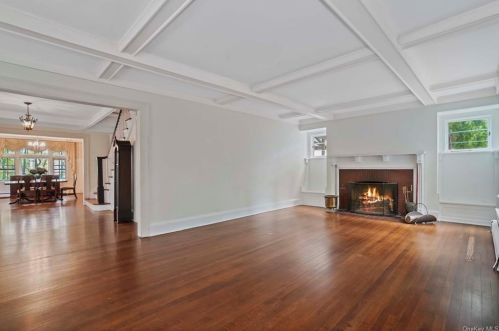134 Pelhamdale Ave, New Rochelle NY  10803-2211 exterior