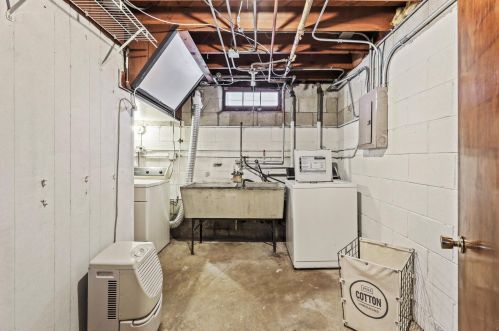 3449 87 St, Milwaukee WI 53224-4036 exterior