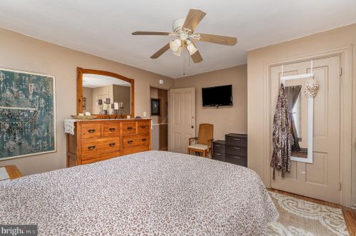 296 2nd St, Highspire PA  17034-1555 exterior