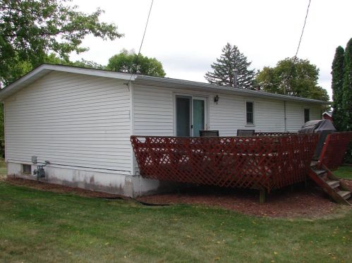 624 Iowa St, Dodgeville WI  53533-1906 exterior