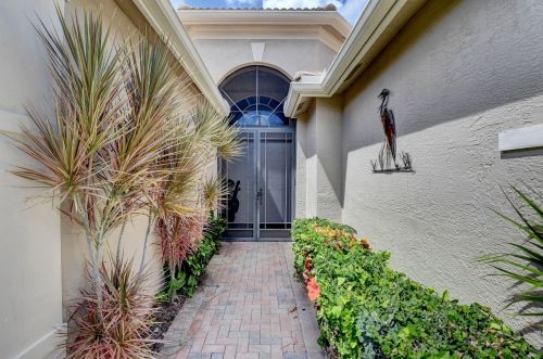 13227 Alhambra Lake Cir, Delray Beach, FL 33446-3734