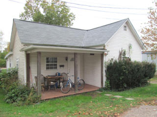 11 2nd St, The Plains, OH 45780-1343