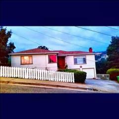 4320 Gregory St, Oakland, CA 94619-2239