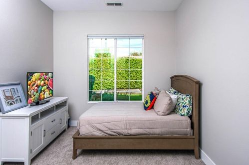 79 Calle Manzanita, Rancho Mirage CA  92270-4140 exterior